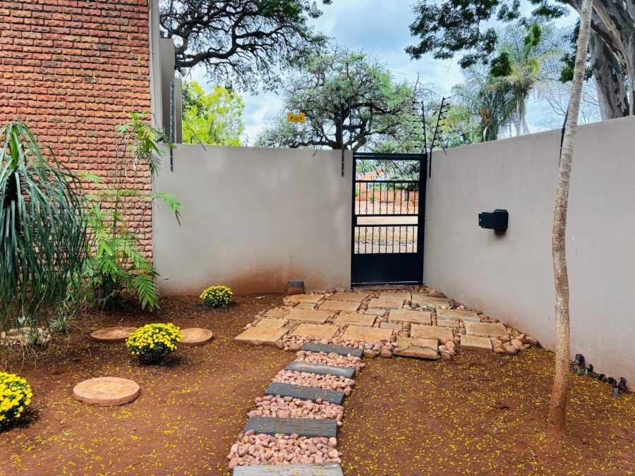 To Let 5 Bedroom Property for Rent in Chroompark Limpopo