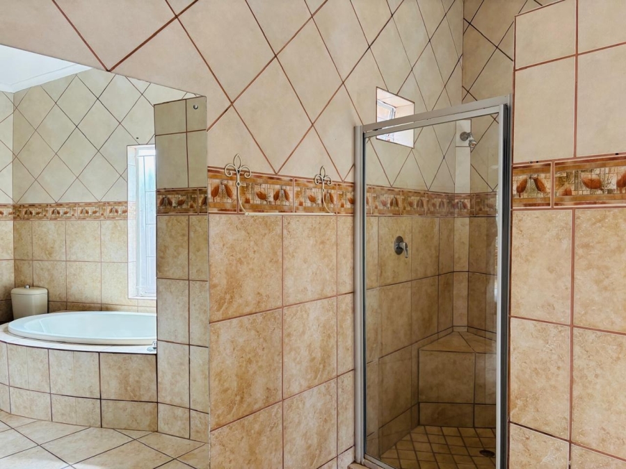 To Let 5 Bedroom Property for Rent in Chroompark Limpopo