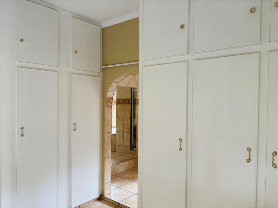 To Let 5 Bedroom Property for Rent in Chroompark Limpopo