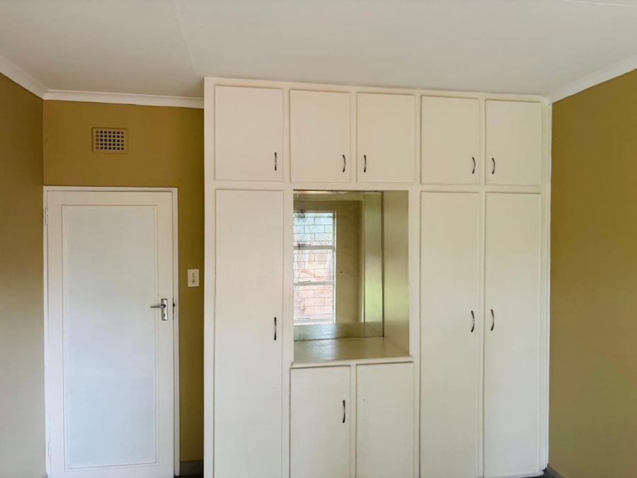 To Let 5 Bedroom Property for Rent in Chroompark Limpopo
