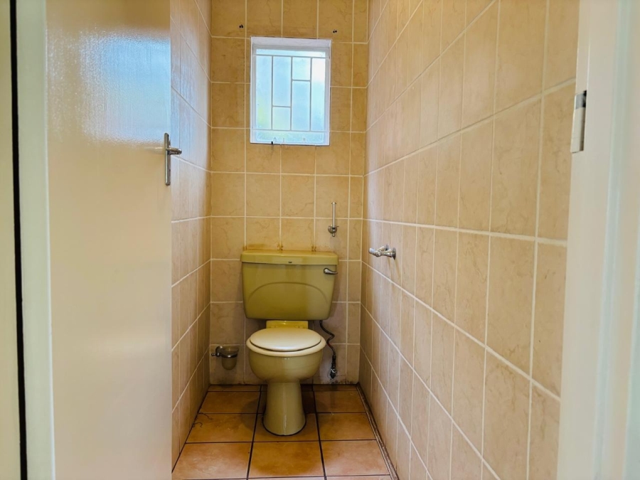 To Let 5 Bedroom Property for Rent in Chroompark Limpopo