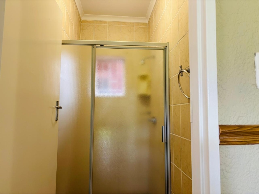 To Let 5 Bedroom Property for Rent in Chroompark Limpopo