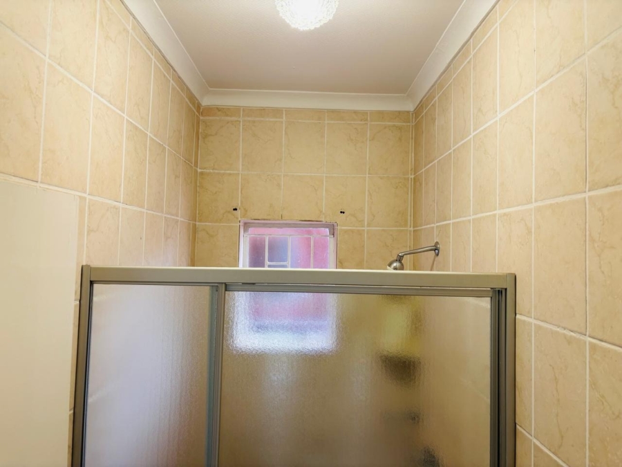 To Let 5 Bedroom Property for Rent in Chroompark Limpopo