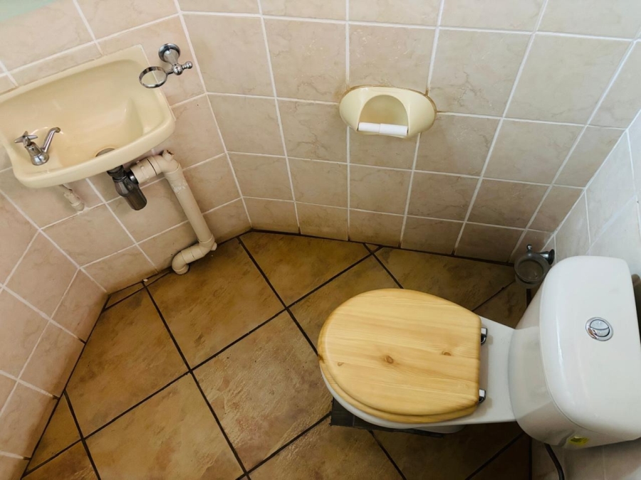 To Let 5 Bedroom Property for Rent in Chroompark Limpopo