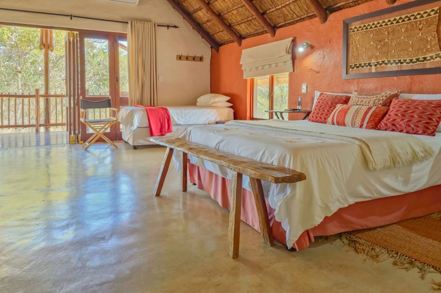 5 Bedroom Property for Sale in Zebula Golf Estate Limpopo