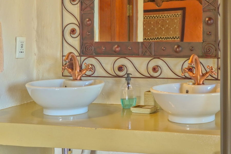 5 Bedroom Property for Sale in Zebula Golf Estate Limpopo