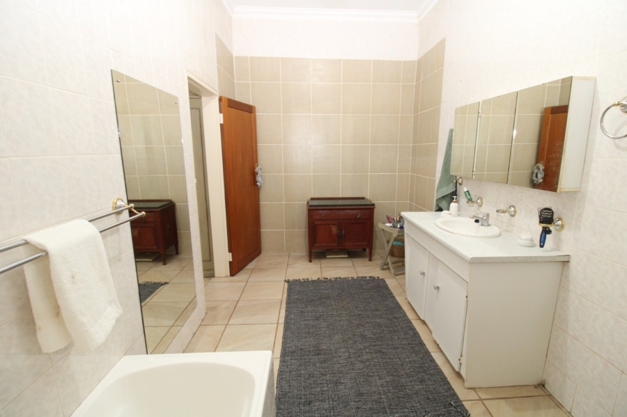 8 Bedroom Property for Sale in Intaba Indle Wilderness Estate Limpopo