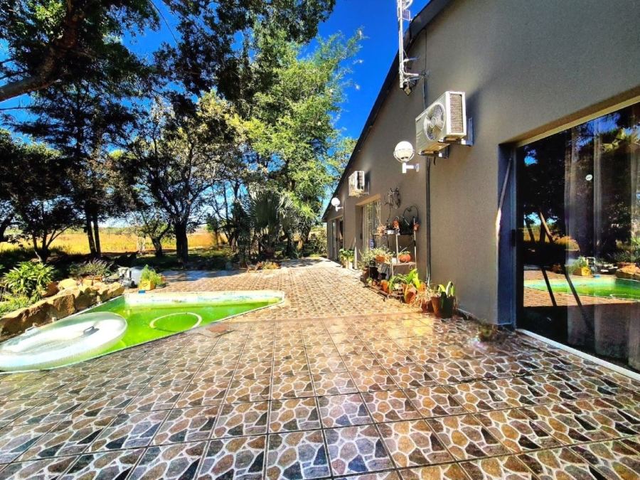 3 Bedroom Property for Sale in Mookgopong Limpopo
