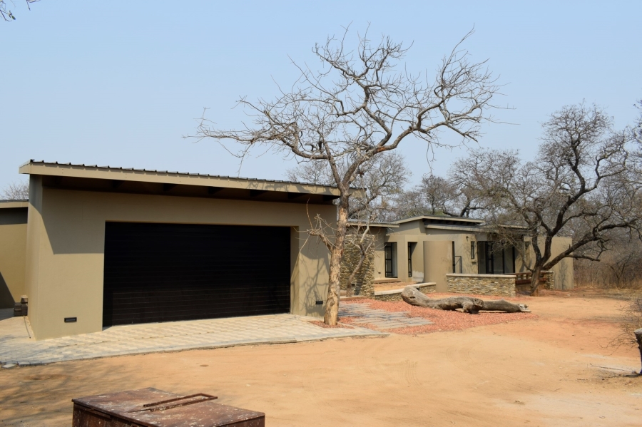 5 Bedroom Property for Sale in Leadwood Big Game Estate Limpopo