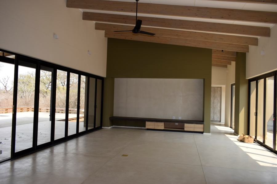5 Bedroom Property for Sale in Leadwood Big Game Estate Limpopo