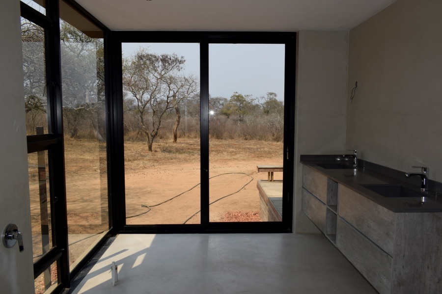 5 Bedroom Property for Sale in Leadwood Big Game Estate Limpopo