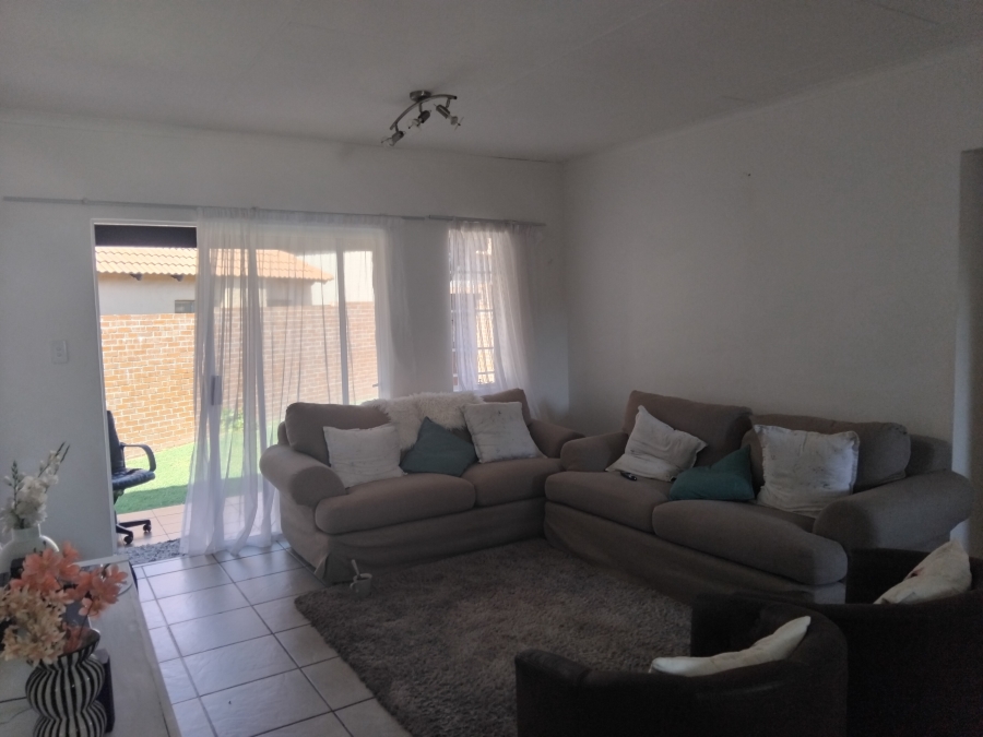3 Bedroom Property for Sale in North View Estate Limpopo