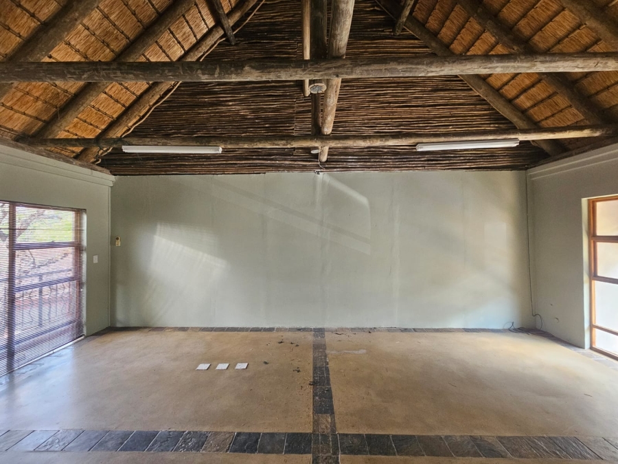 To Let commercial Property for Rent in Hoedspruit Limpopo