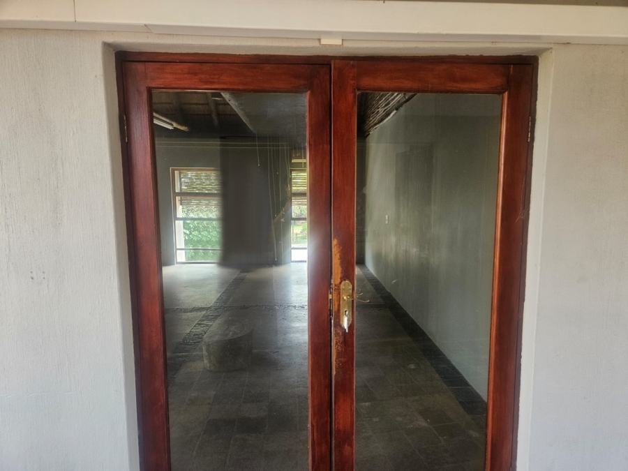 To Let commercial Property for Rent in Hoedspruit Limpopo