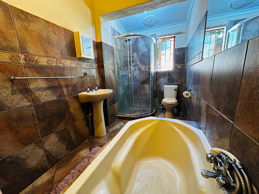 4 Bedroom Property for Sale in Mokopane Central Limpopo