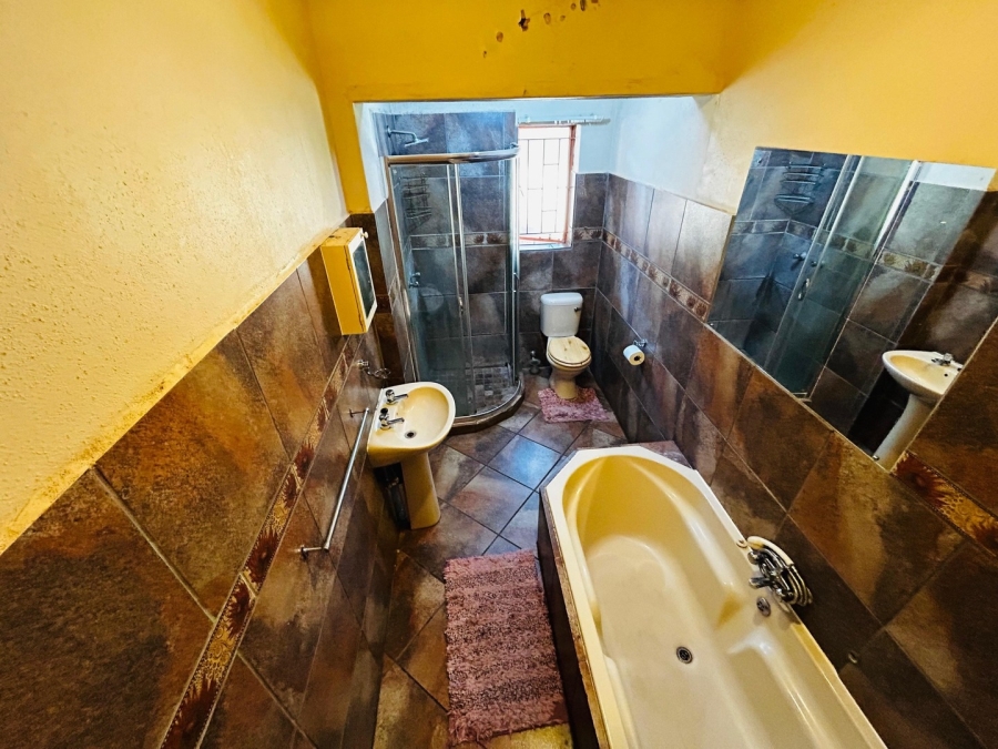 4 Bedroom Property for Sale in Mokopane Central Limpopo