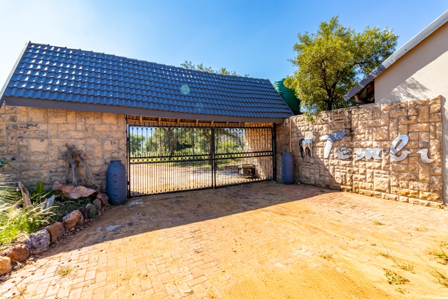 4 Bedroom Property for Sale in Rooiberg Limpopo