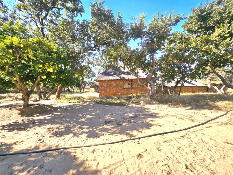 4 Bedroom Property for Sale in Nantes AH Limpopo