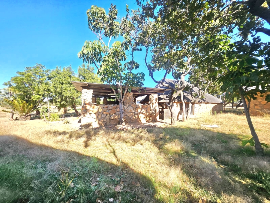 4 Bedroom Property for Sale in Nantes AH Limpopo