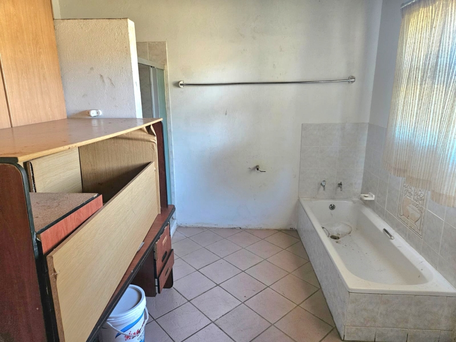 4 Bedroom Property for Sale in Nantes AH Limpopo