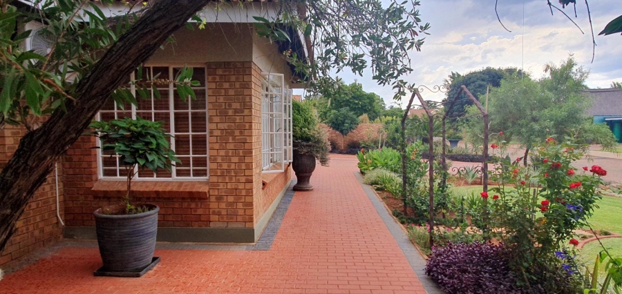 3 Bedroom Property for Sale in Mookgopong Limpopo