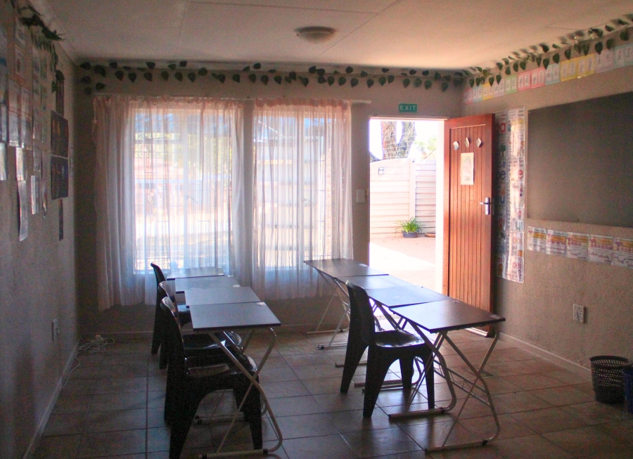 5 Bedroom Property for Sale in Fauna Park Limpopo