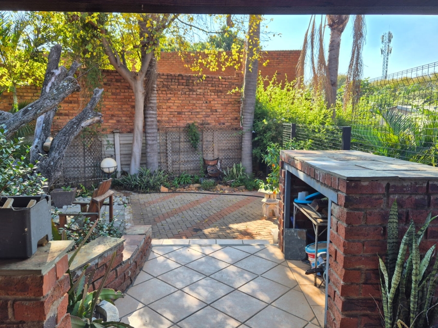 5 Bedroom Property for Sale in Bendor Limpopo