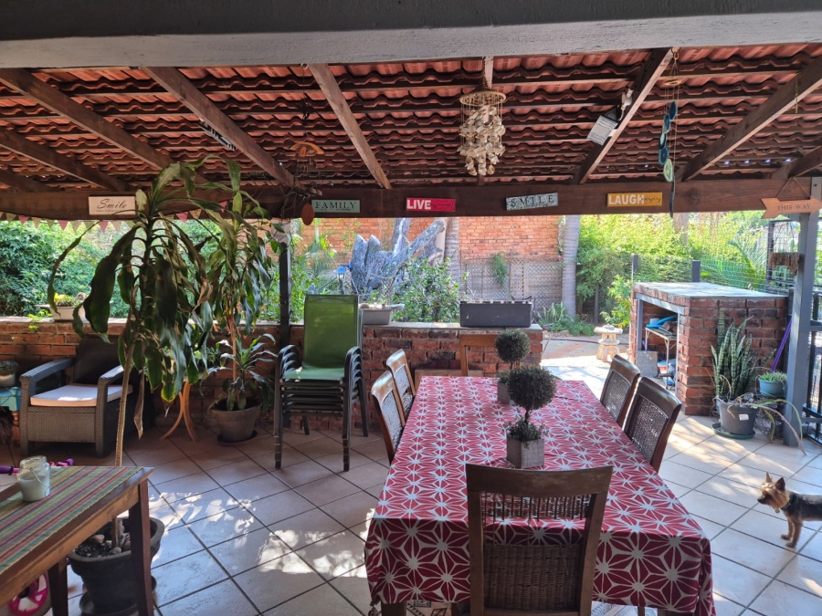 5 Bedroom Property for Sale in Bendor Limpopo