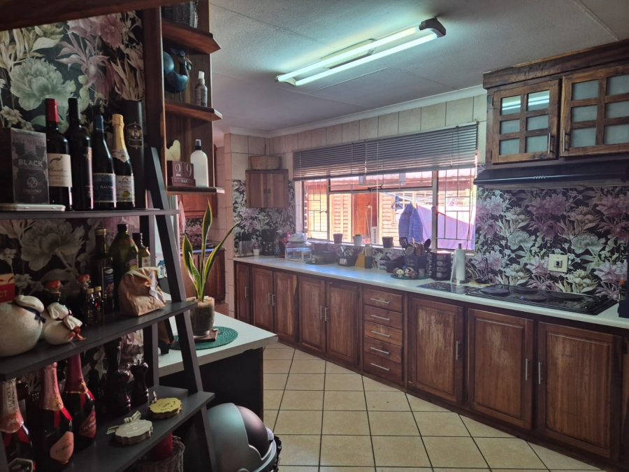 5 Bedroom Property for Sale in Bendor Limpopo