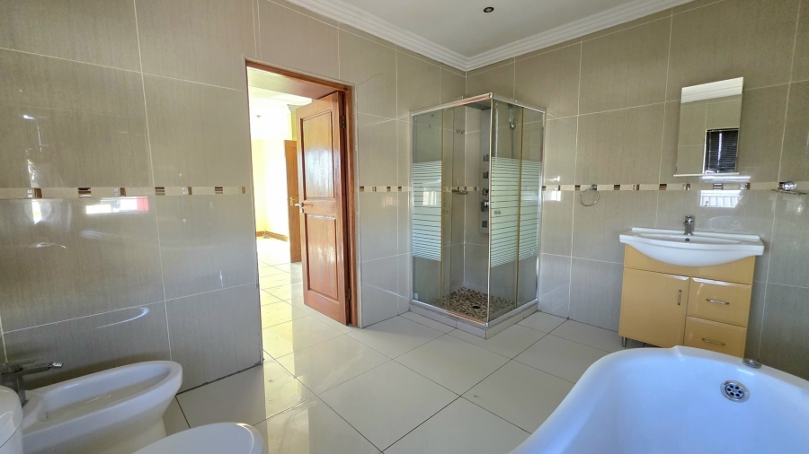 3 Bedroom Property for Sale in Bendor Limpopo