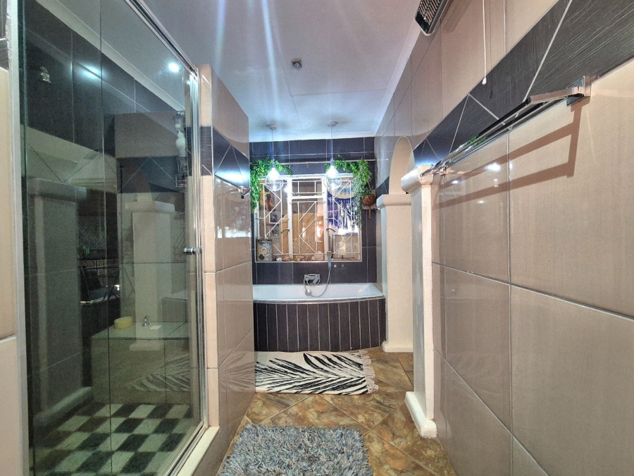4 Bedroom Property for Sale in Mookgopong Limpopo
