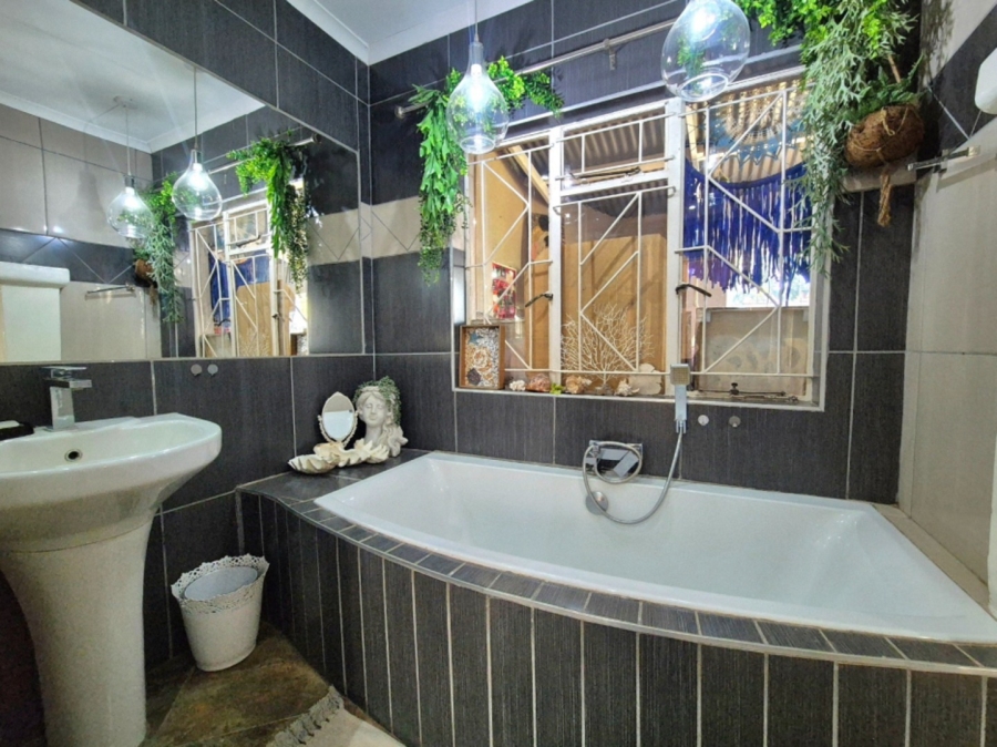 4 Bedroom Property for Sale in Mookgopong Limpopo