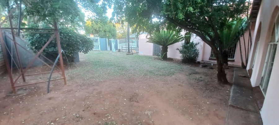 4 Bedroom Property for Sale in Fauna Park Limpopo