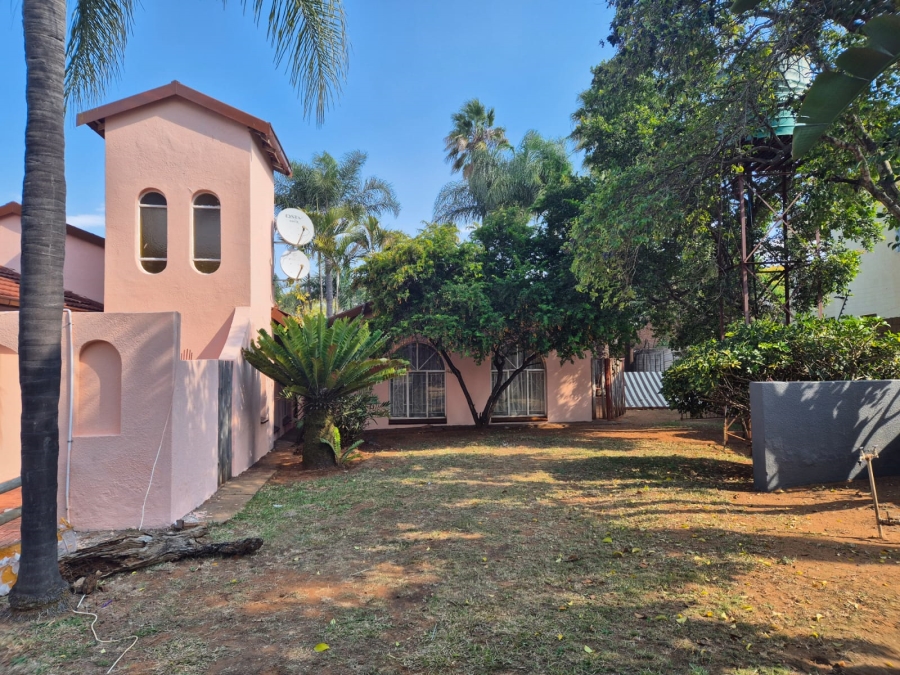 4 Bedroom Property for Sale in Fauna Park Limpopo