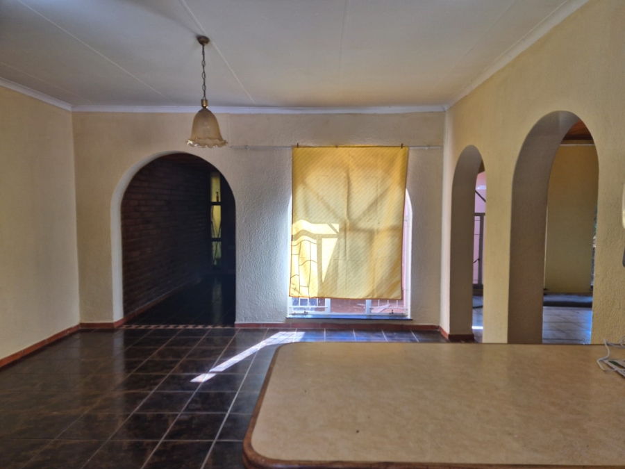 4 Bedroom Property for Sale in Fauna Park Limpopo