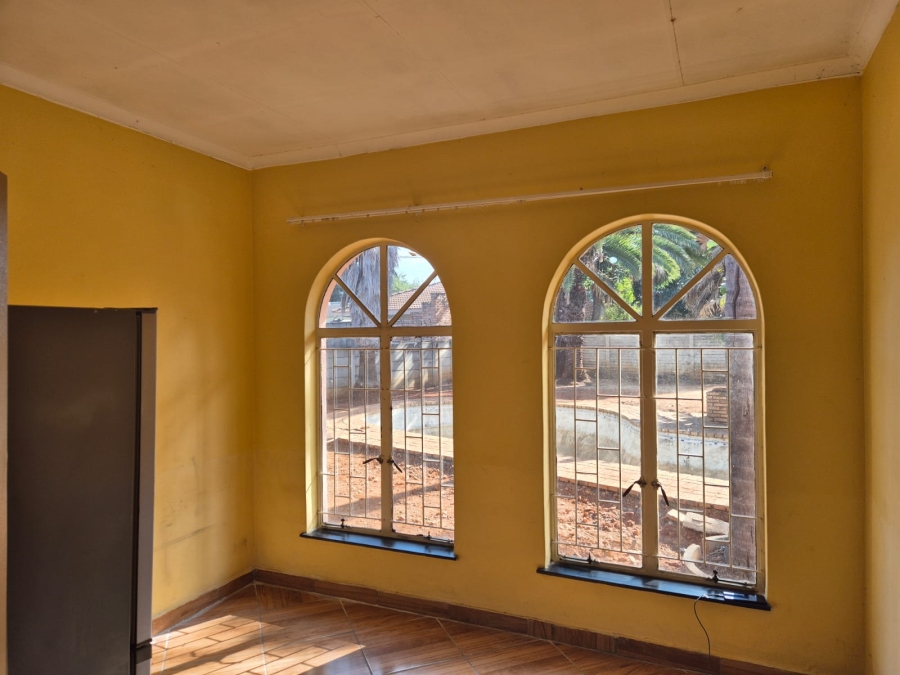 4 Bedroom Property for Sale in Fauna Park Limpopo