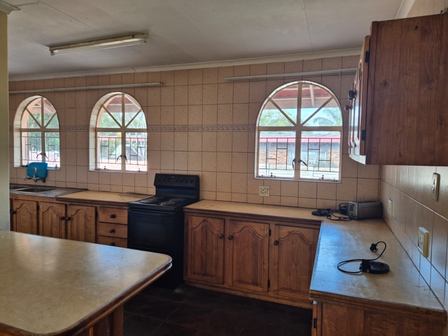 4 Bedroom Property for Sale in Fauna Park Limpopo