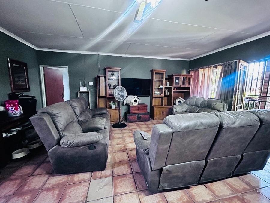 3 Bedroom Property for Sale in Chroompark Limpopo