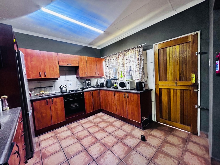 3 Bedroom Property for Sale in Chroompark Limpopo