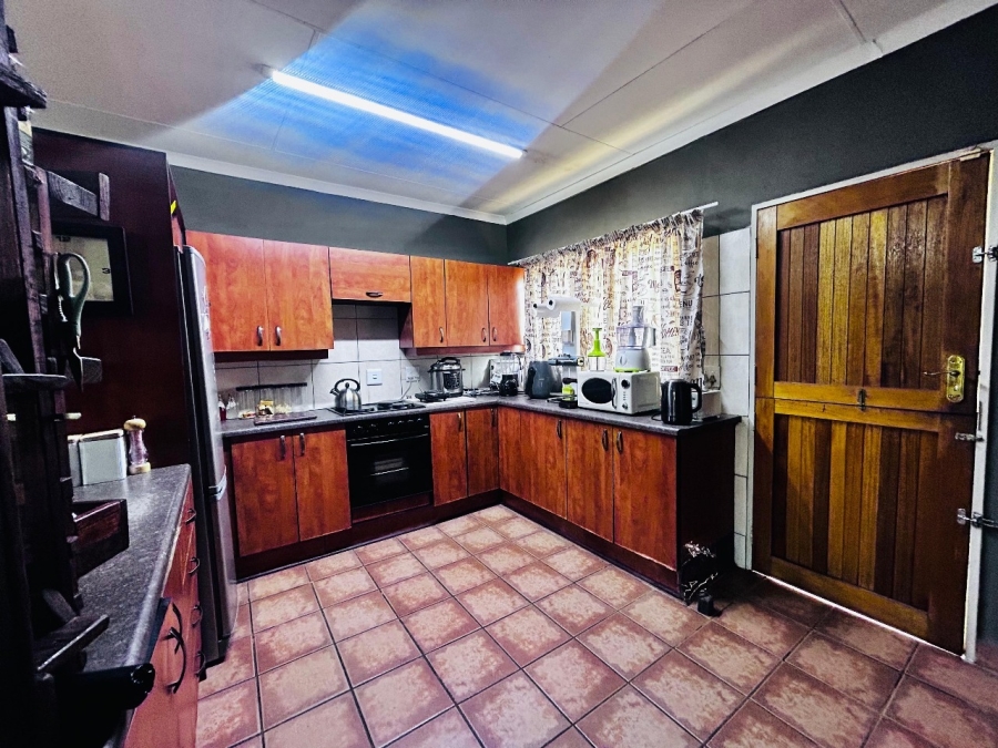 3 Bedroom Property for Sale in Chroompark Limpopo