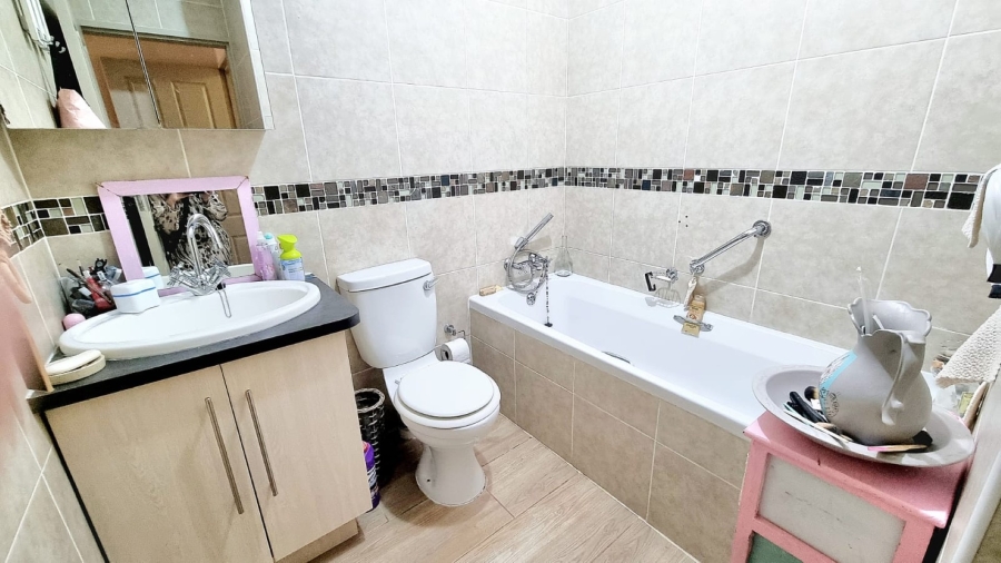 2 Bedroom Property for Sale in Modimolle Limpopo