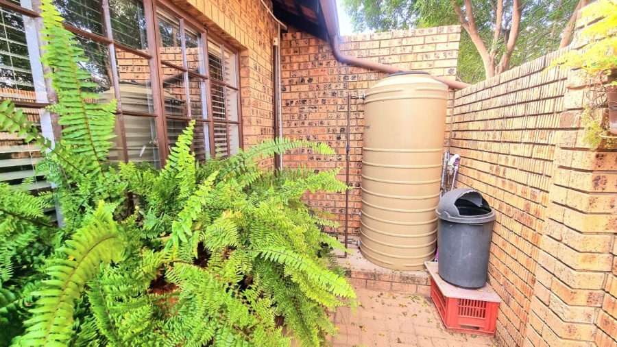 2 Bedroom Property for Sale in Modimolle Limpopo
