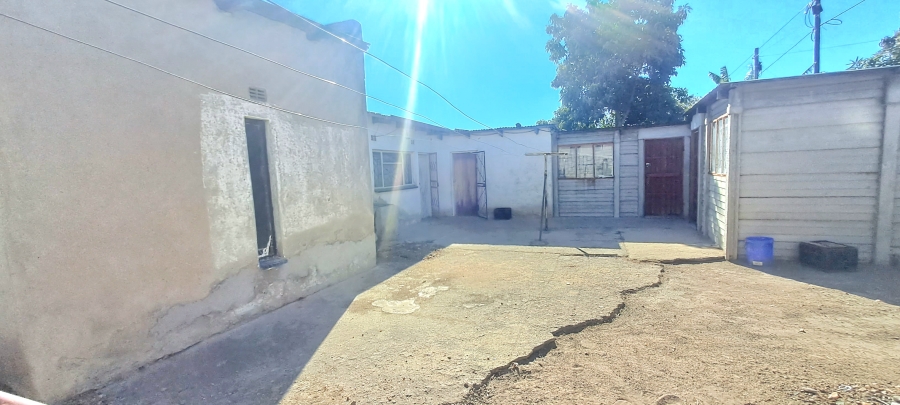 6 Bedroom Property for Sale in Seshego C Limpopo