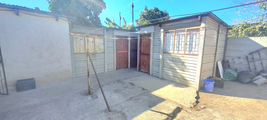 6 Bedroom Property for Sale in Seshego C Limpopo