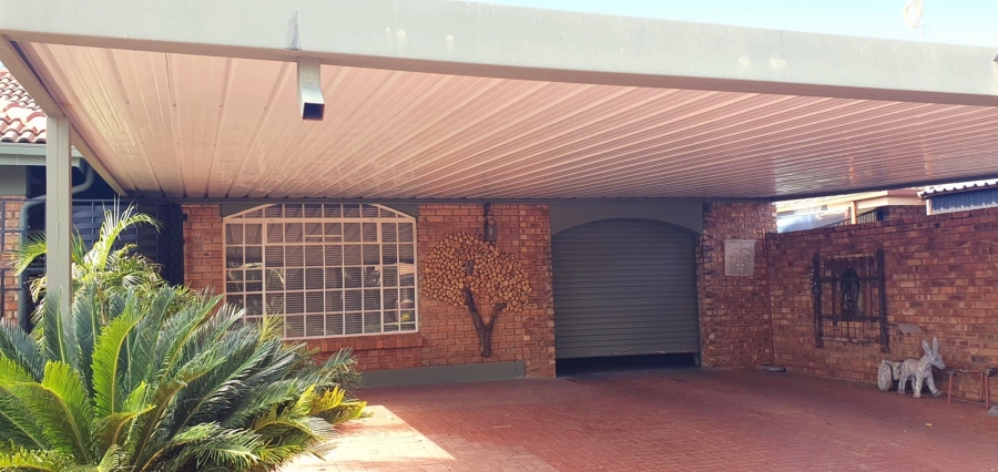 3 Bedroom Property for Sale in Mookgopong Limpopo