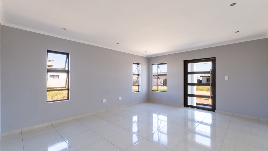 3 Bedroom Property for Sale in Bendor Meadows Limpopo