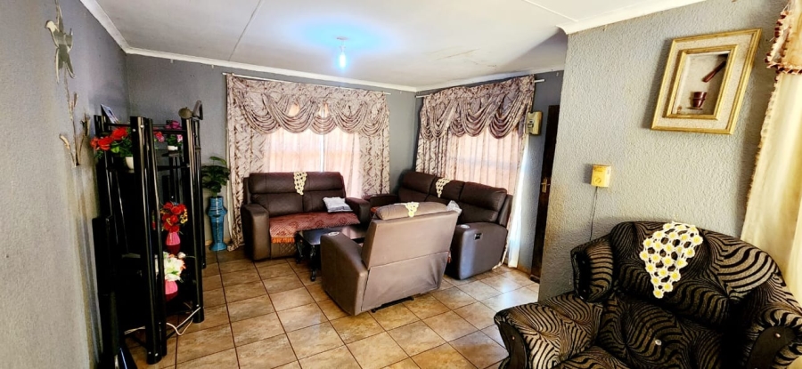 3 Bedroom Property for Sale in Northam Limpopo