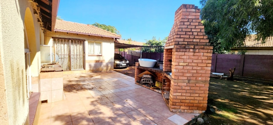 3 Bedroom Property for Sale in Northam Limpopo