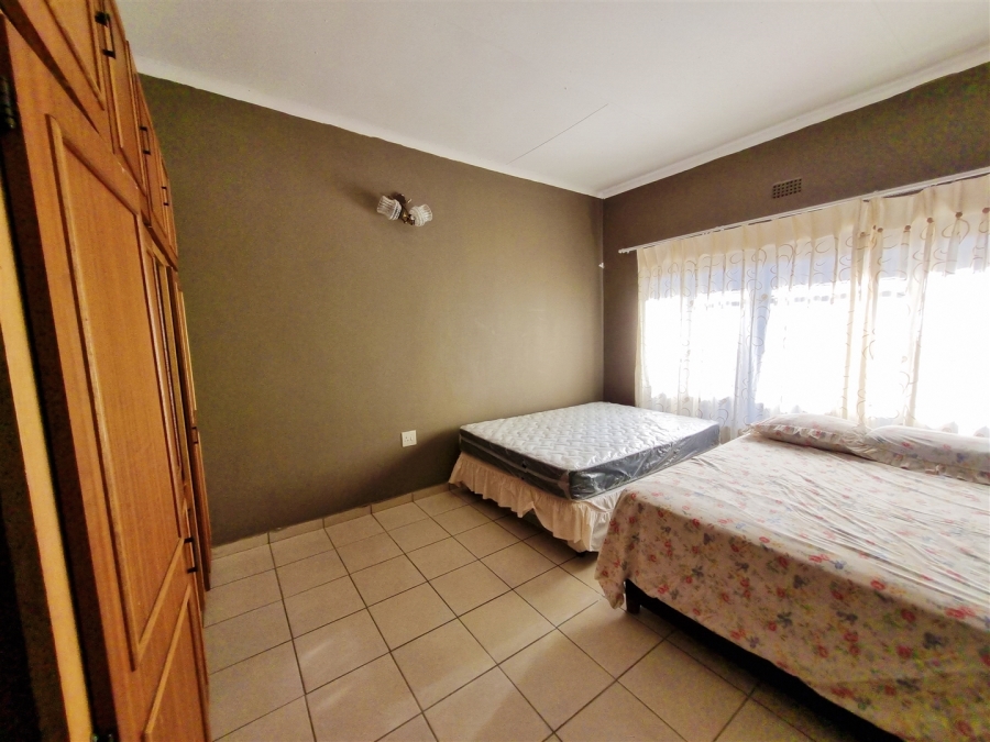 5 Bedroom Property for Sale in Louis Trichardt Limpopo