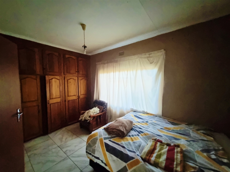 5 Bedroom Property for Sale in Louis Trichardt Limpopo
